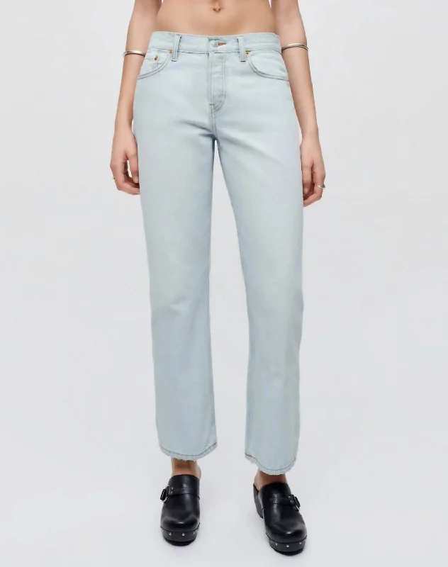 Women's Seasonal Clothing Easy Straight Crop Jean In Acqua
